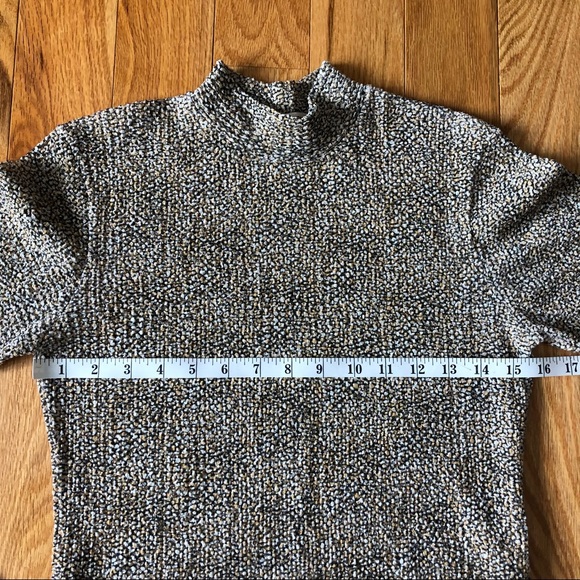 Ness Fine Popcorn Textured Mock Neck Long Sleeve Top - Picture 6 of 10